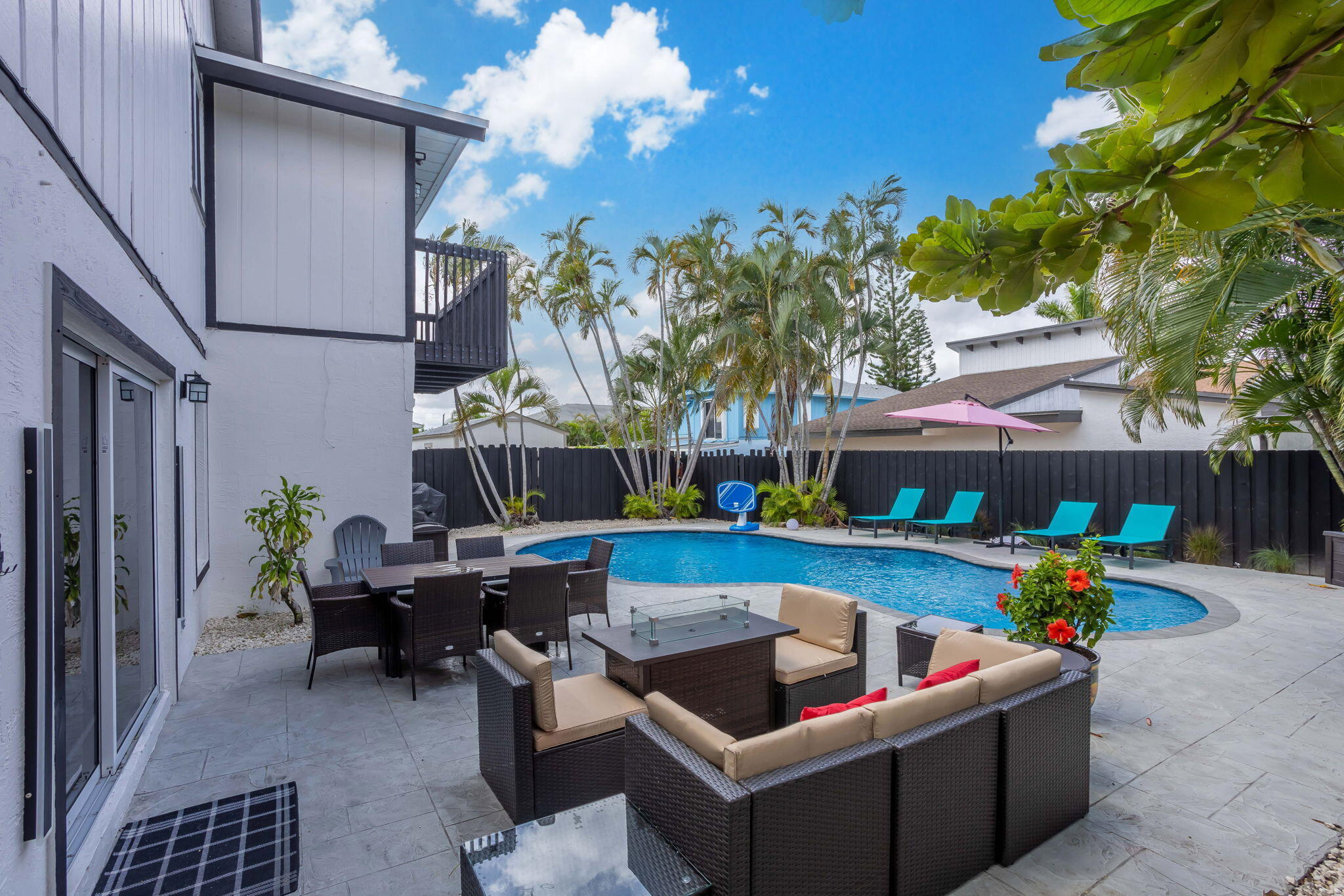 2541 Southridge Road Delray Beach, FL 33444 - Photo 51 of 62 39-web-or-mls-0E2A6320-HDR