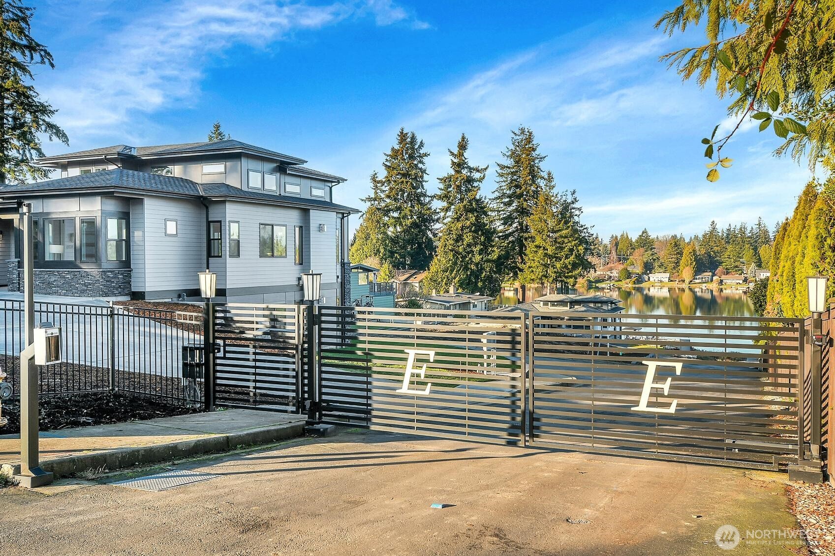 1470 Southwest 158th Street Burien, WA 98166 - Photo 3 of 40