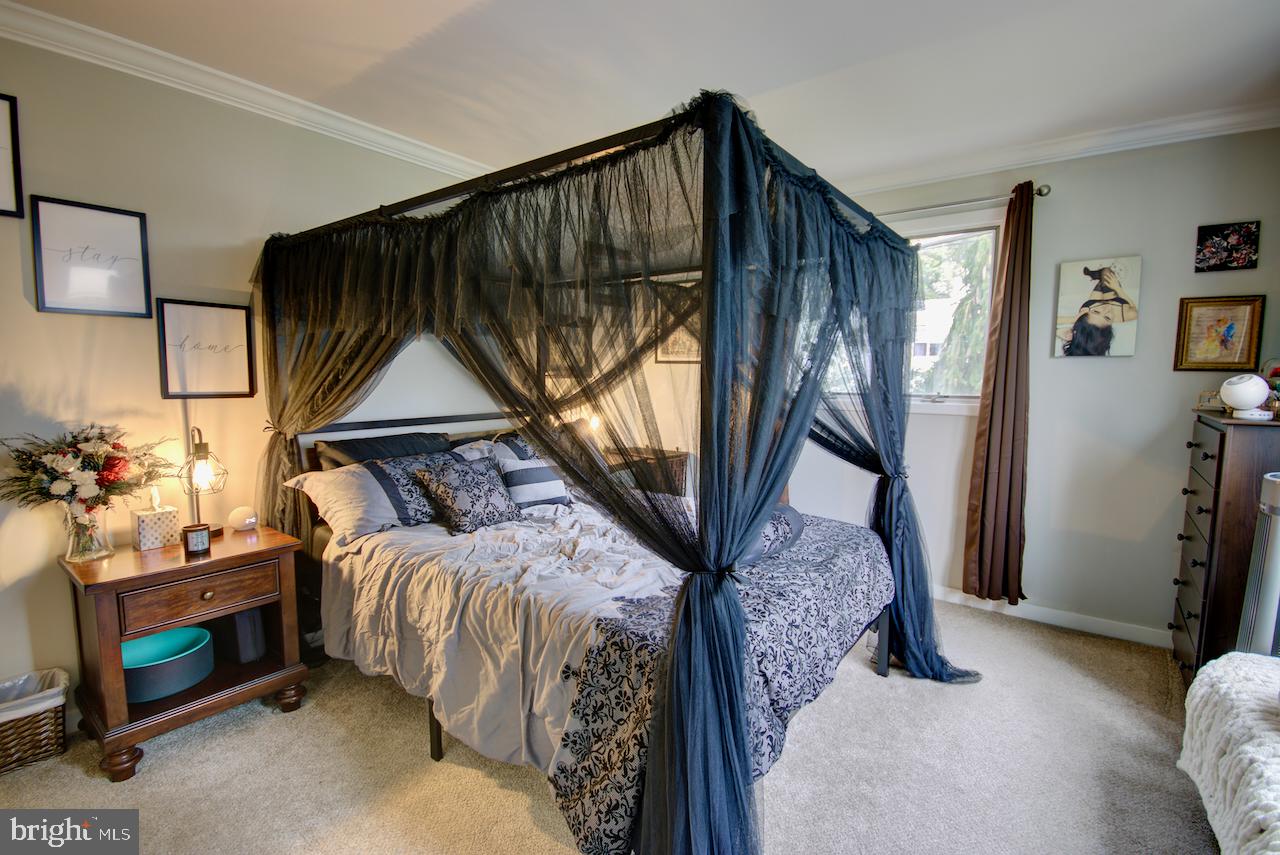 489 Maple Street Warminster, PA 18974 - Photo 14 of 22