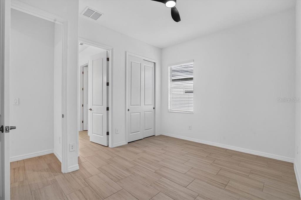 19219 Scallop Loop Lakewood Ranch, FL 34211 - Photo 17 of 27
