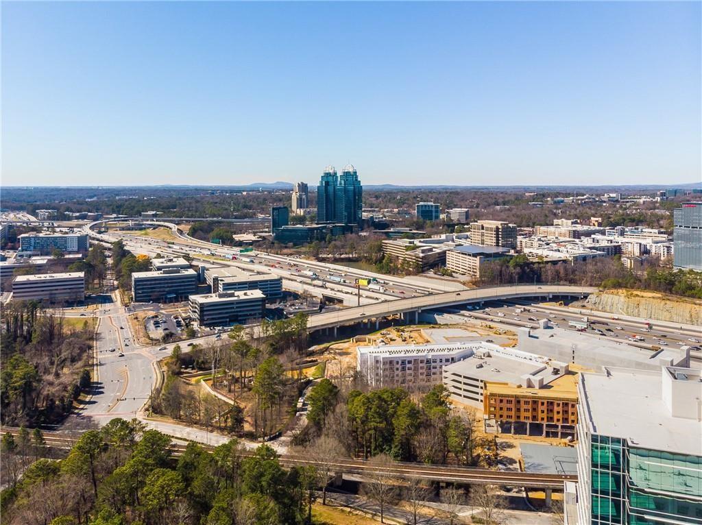 10 Perimeter Summit Boulevard, Unit 1404 Brookhaven, GA 30319 - Photo 38 of 39 a view of a city