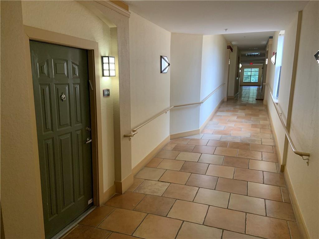 10 Perimeter Summit Boulevard, Unit 1404 Brookhaven, GA 30319 - Photo 5 of 39 a view of a hallway