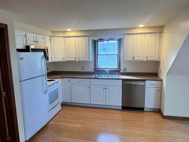 $995,000 | 19 William Street, Portland, ME 04103