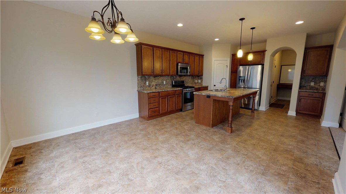 35858 Ridge Road Willoughby, OH 44094 - Photo 14 of 34