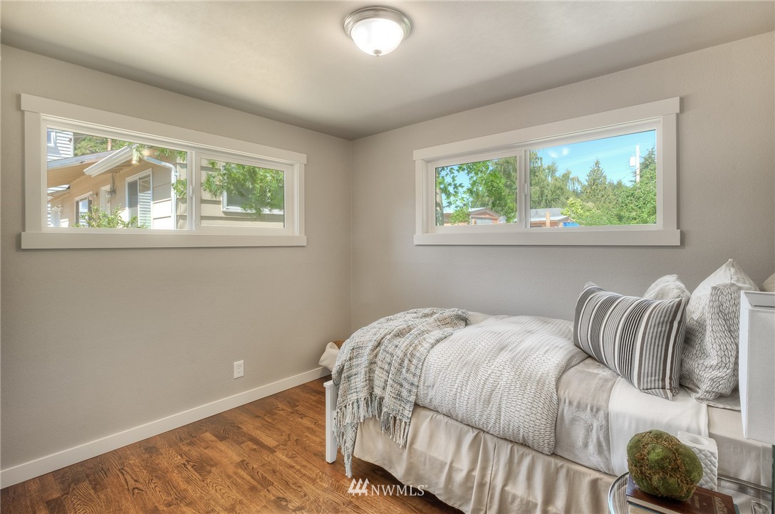 3422 Northeast 6th Street Renton, WA 98056 - Photo 8 of 9