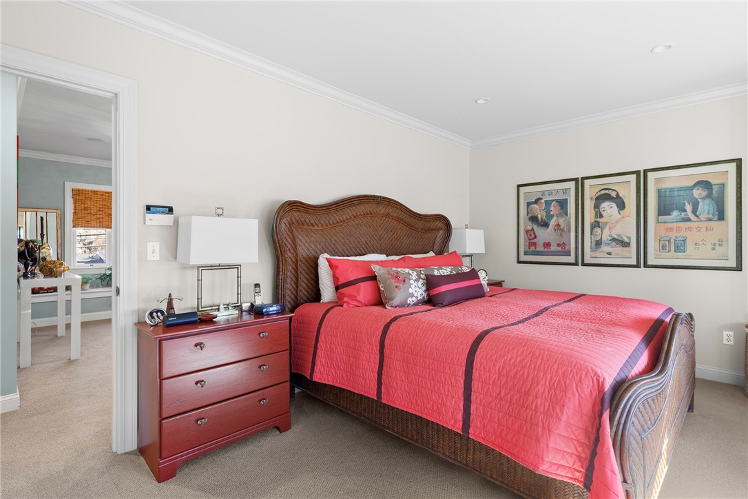 28 Pond Avenue Newport, RI 02840 - Photo 25 of 44