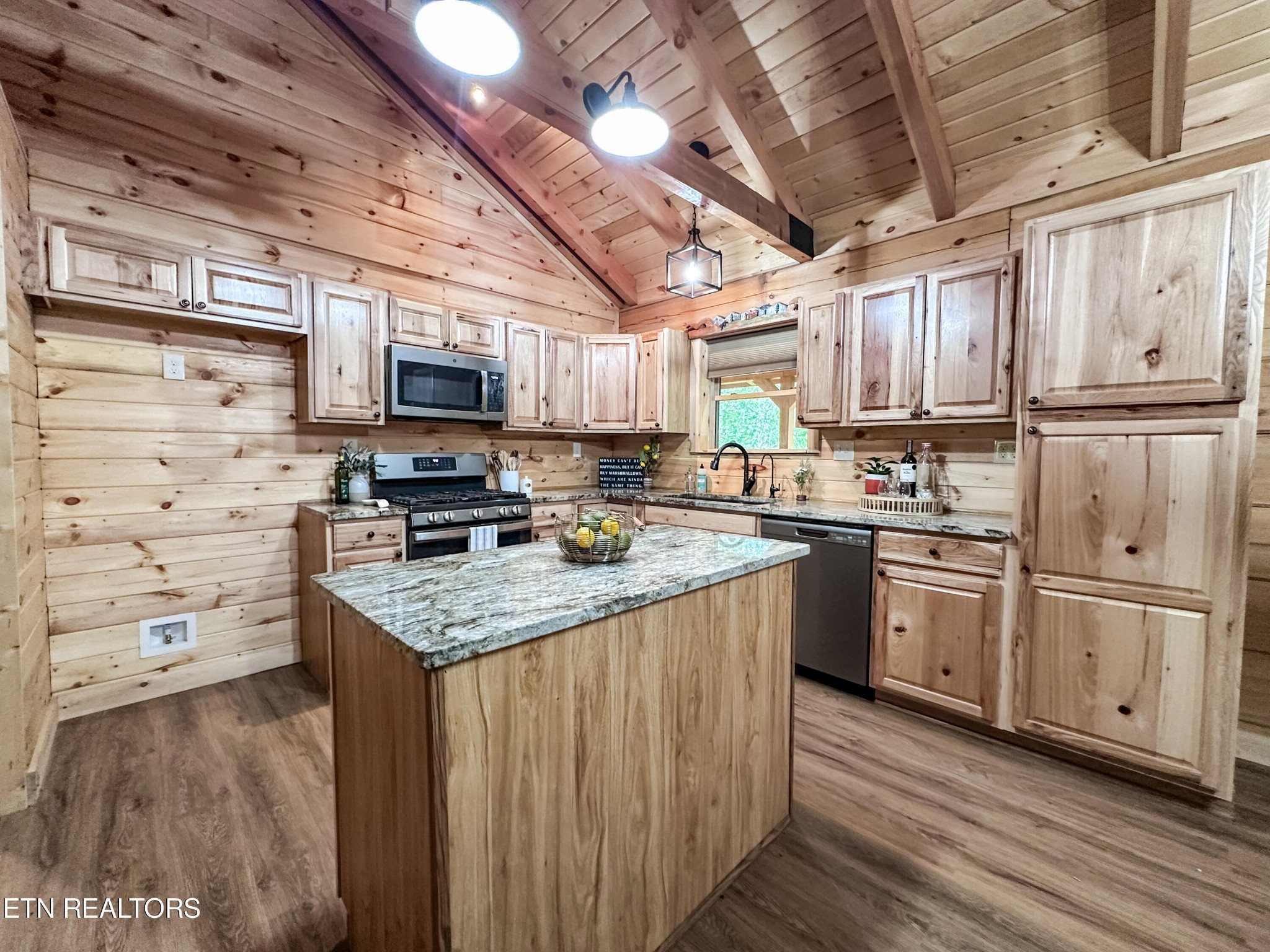 3319 Montevallo Road Sevierville, TN 37876 - Photo 20 of 35