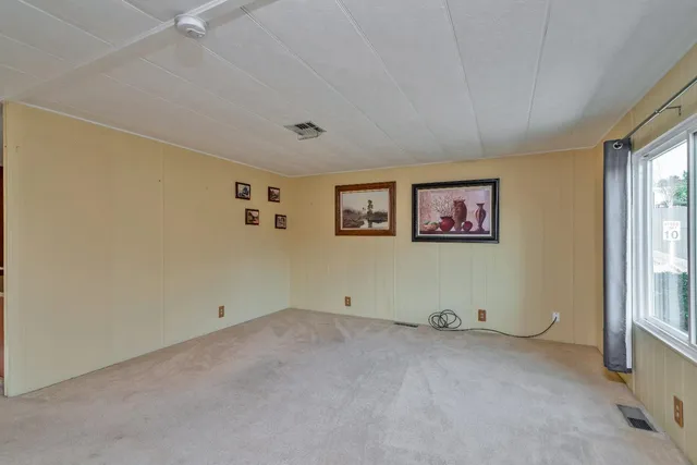 a view of empty room