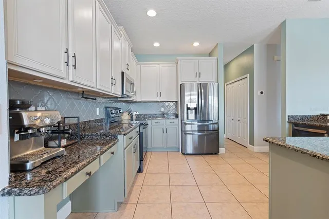 $699,000 | 4916 Parkview Drive, St. Cloud, FL 34771