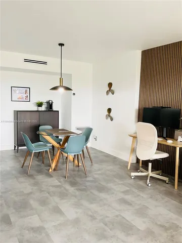 $215,000 | 4400 Hillcrest Drive, Unit 805A, Hollywood, FL 33021