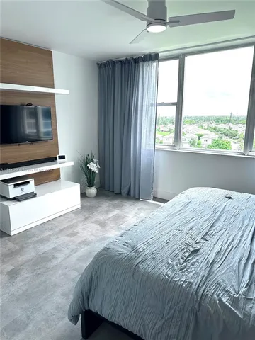 $215,000 | 4400 Hillcrest Drive, Unit 805A, Hollywood, FL 33021