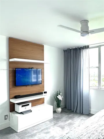 $215,000 | 4400 Hillcrest Drive, Unit 805A, Hollywood, FL 33021