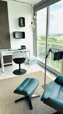 $215,000 | 4400 Hillcrest Drive, Unit 805A, Hollywood, FL 33021