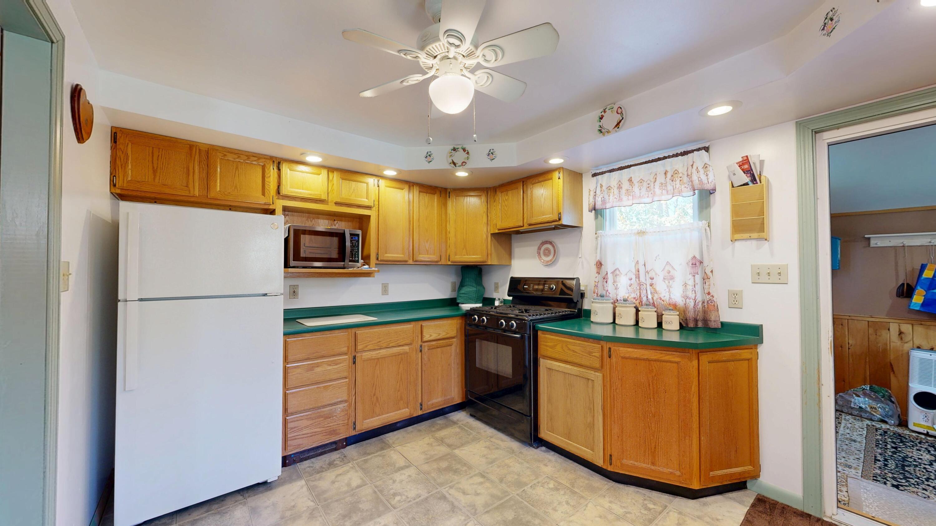 11 Oak Hill Road Litchfield, ME 04350 - Photo 5 of 39 Kitchen