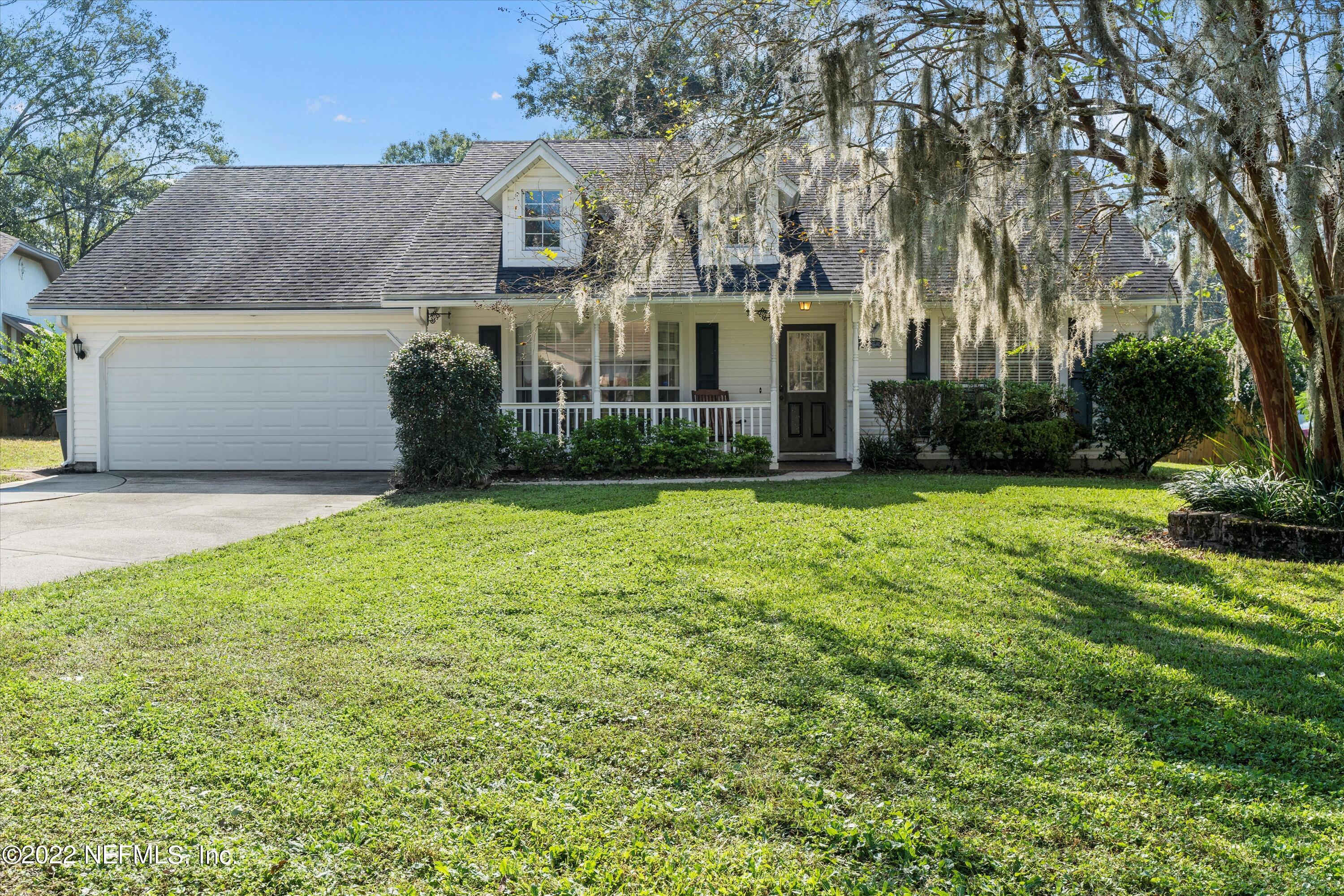 10498 Rothbury Court Jacksonville, FL 32221 - Photo 3 of 35 a view of a back yard of the house