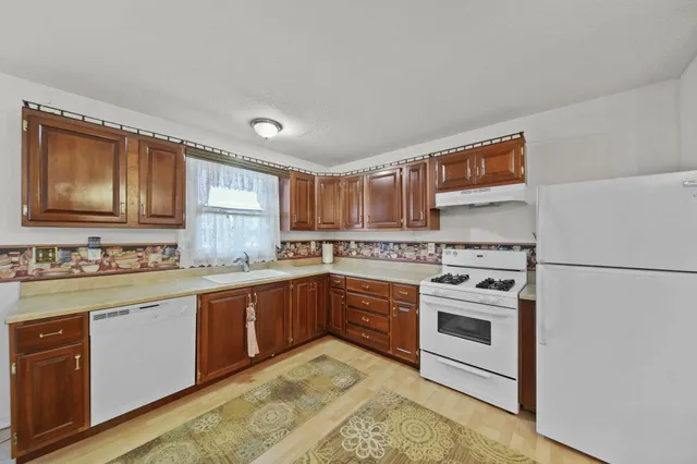 $249,900 | 14581 Glenbeigh Lane, Cement City, MI 49233