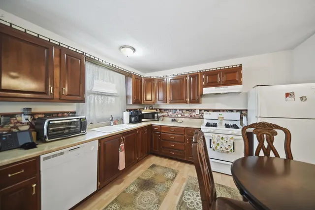 $259,000 | 14581 Glenbeigh Lane, Cement City, MI 49233