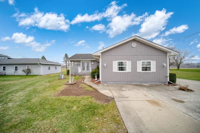 $259,000 | 14581 Glenbeigh Lane, Cement City, MI 49233