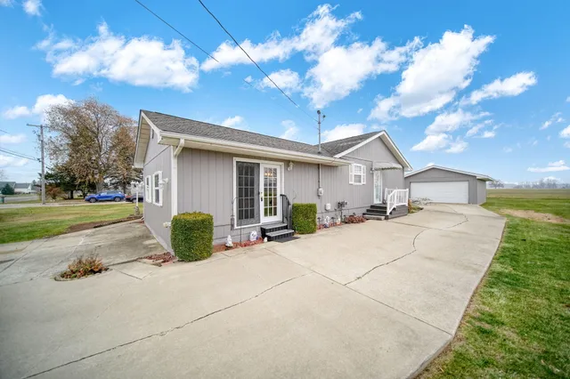 $259,000 | 14581 Glenbeigh Lane, Cement City, MI 49233