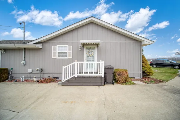 $239,900 | 14581 Glenbeigh Lane, Cement City, MI 49233