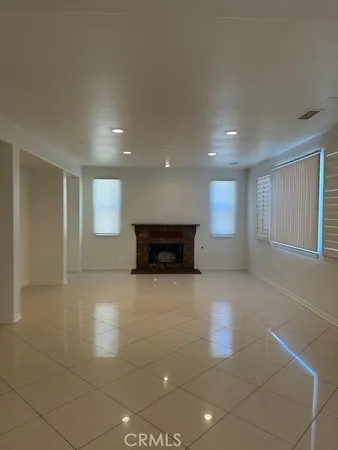 $2,900 | 12336 Osprey Lane, Victorville, CA 92392