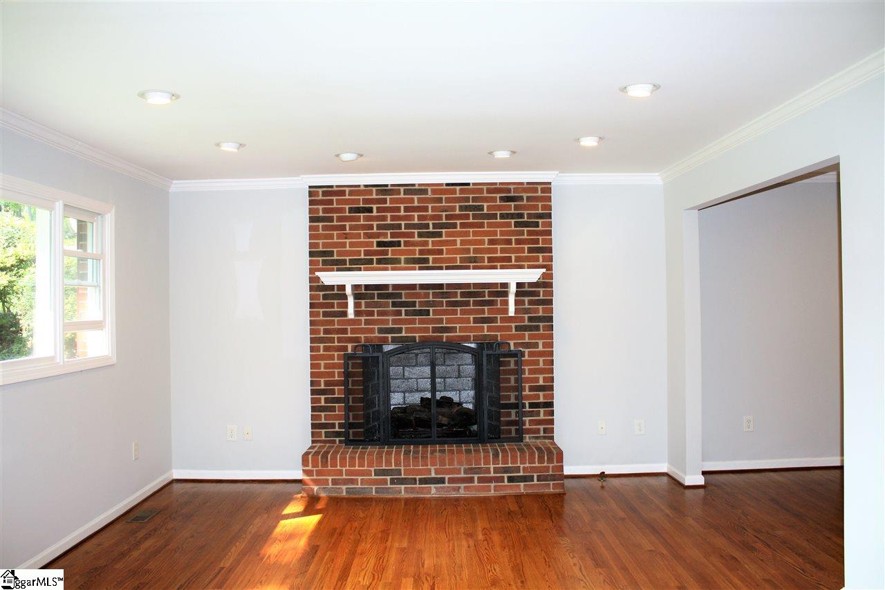 5 Nottingham Road Greenville, SC 29607 - Photo 3 of 21