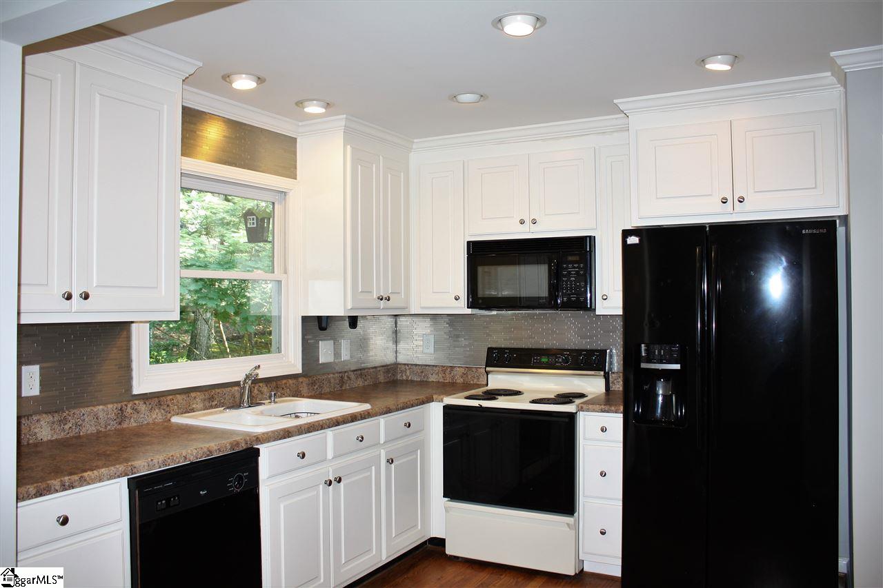 5 Nottingham Road Greenville, SC 29607 - Photo 8 of 21