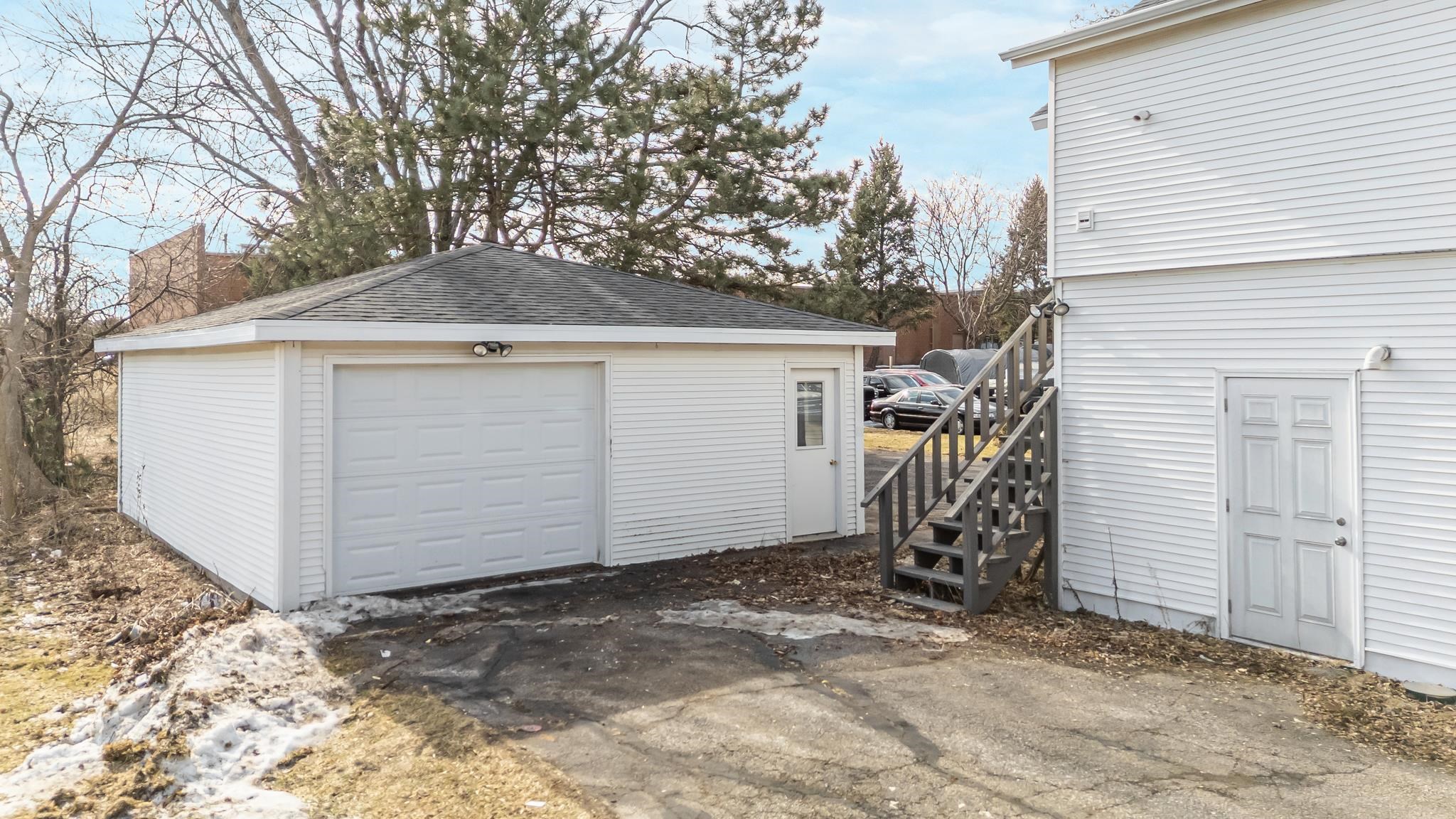 2409 Omro Road Oshkosh, WI 54904 - Photo 20 of 25