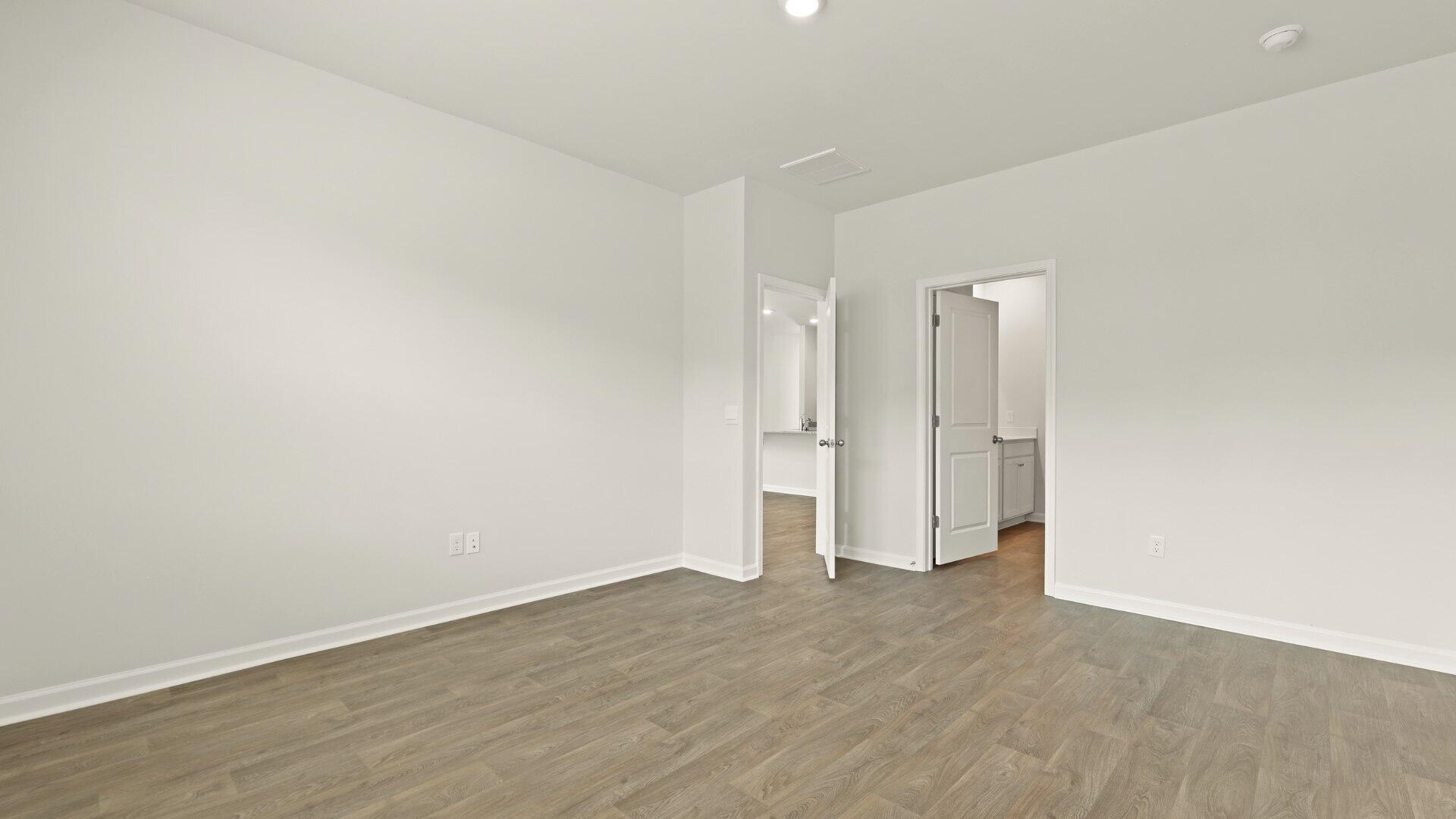 804 Long Blf Road Summerville, SC 29486 - Photo 15 of 28 288 Watersglen Drive_18
