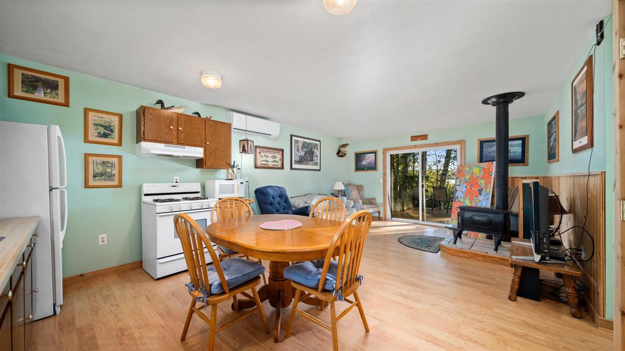 2569 Tonawanda Road Grawn, MI 49637 - Photo 7 of 25 1893434-6.JPG