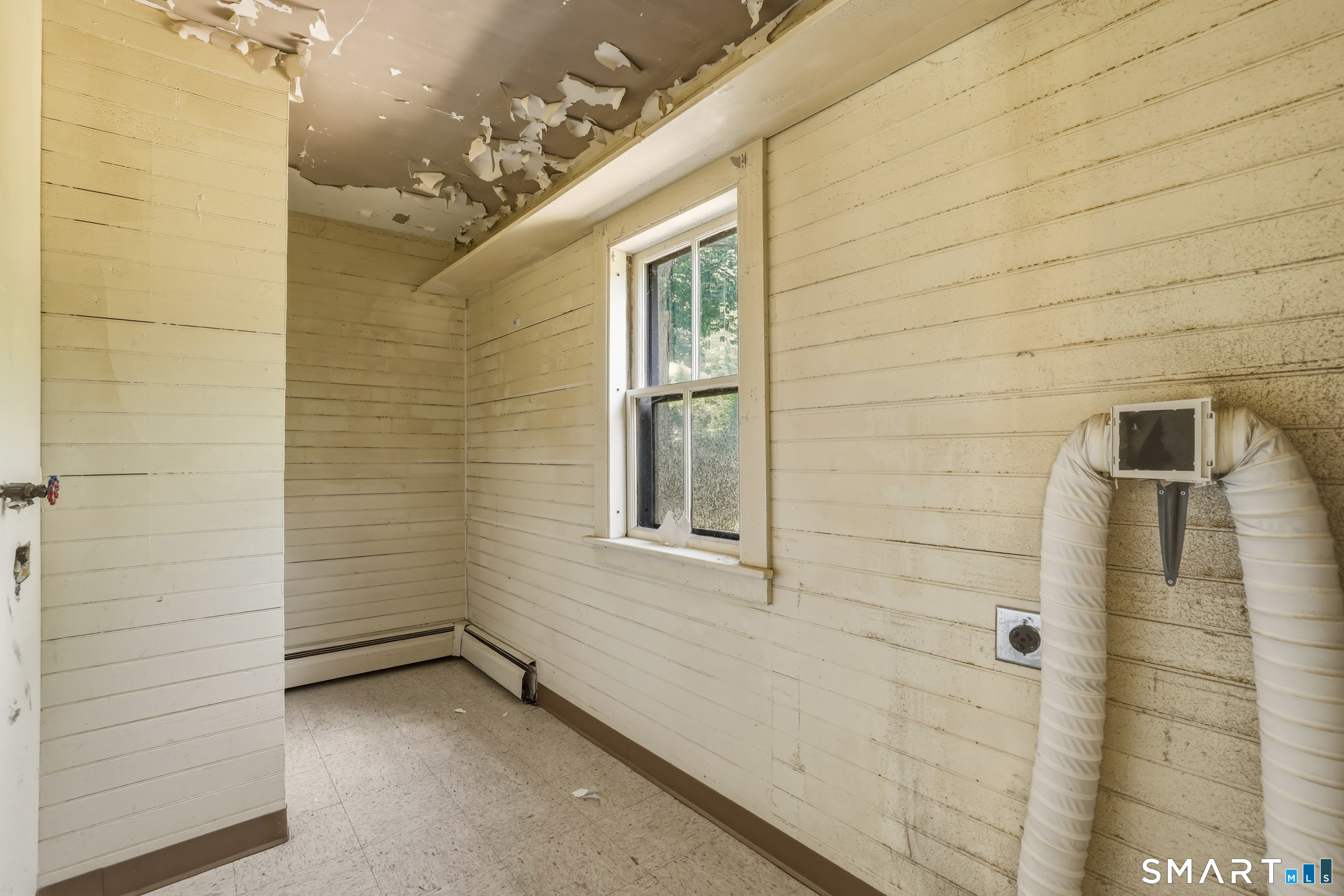 176 Newberry Road South Windsor, CT 06074 - Photo 9 of 25