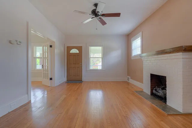 $1,995 | 2502 Alberta Avenue Southwest, Roanoke, VA 24015