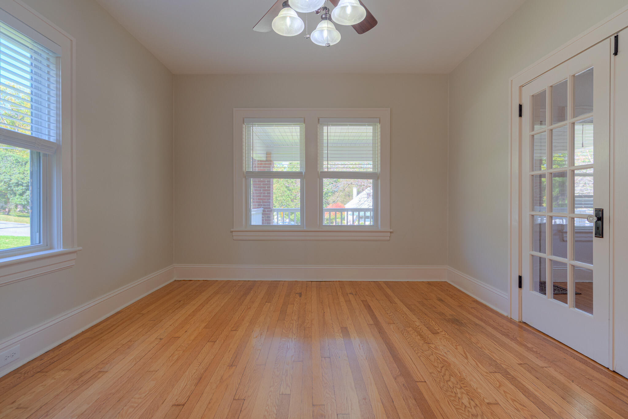 2502 Alberta Avenue Southwest Roanoke, VA 24015 - Photo 20 of 53 2502_Alberta_Web-20