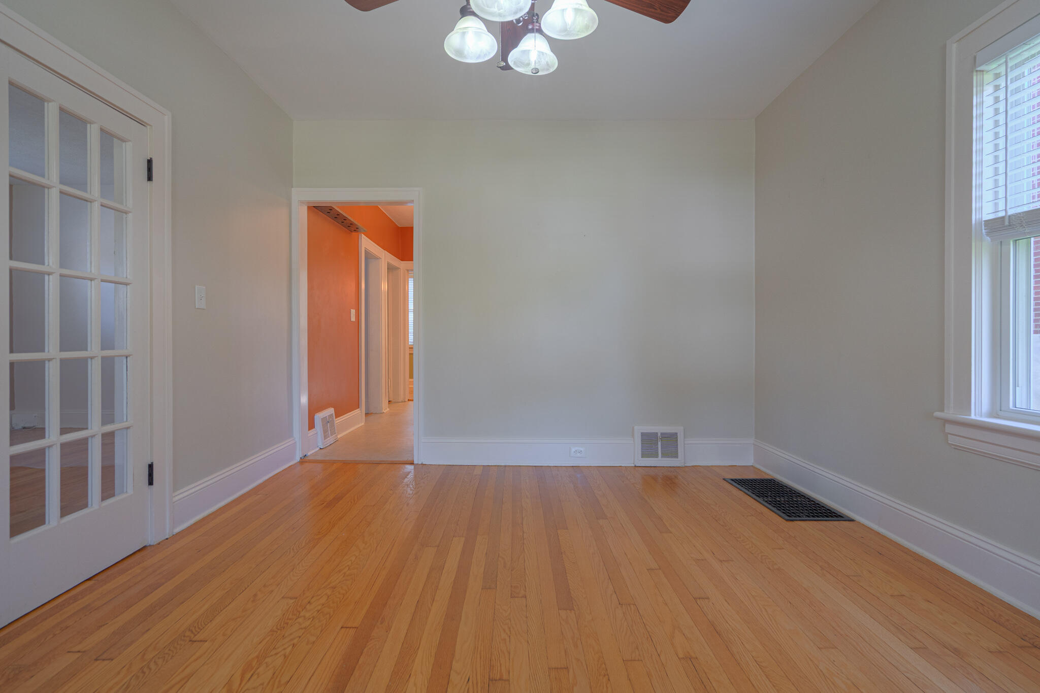 2502 Alberta Avenue Southwest Roanoke, VA 24015 - Photo 22 of 53 2502_Alberta_Web-22