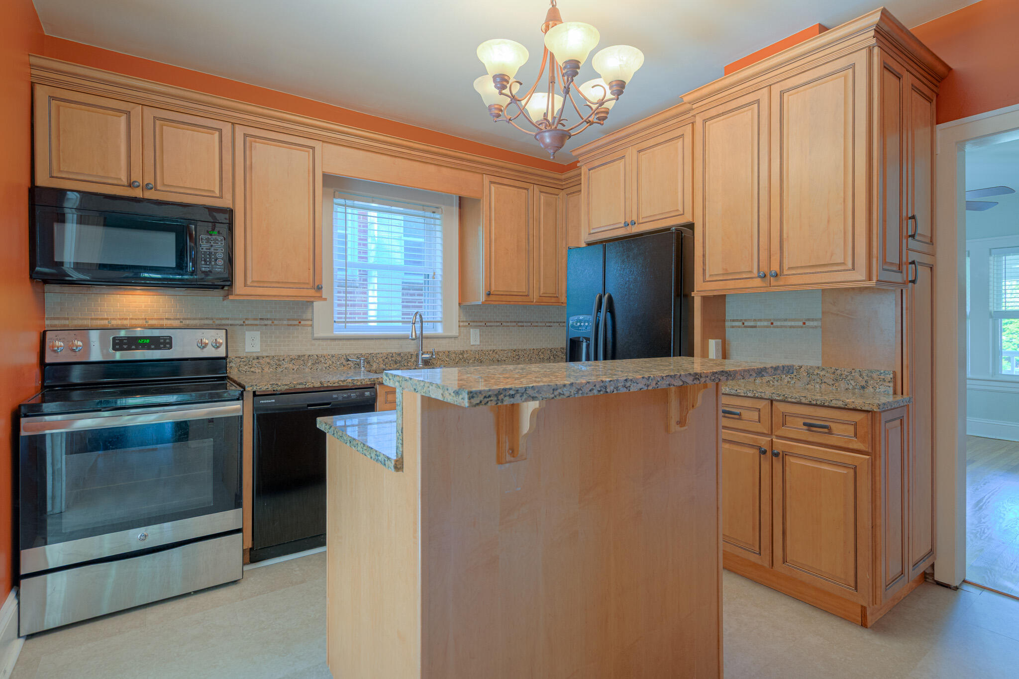 2502 Alberta Avenue Southwest Roanoke, VA 24015 - Photo 24 of 53 2502_Alberta_Web-24