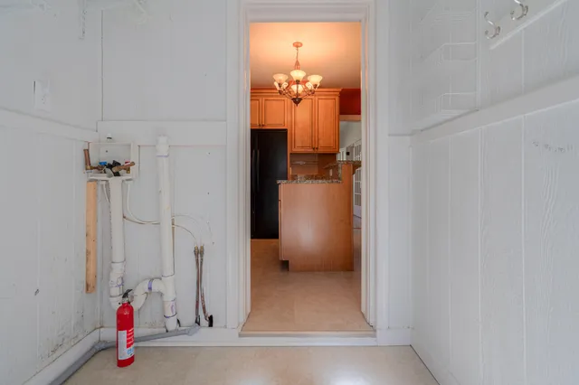 $1,995 | 2502 Alberta Avenue Southwest, Roanoke, VA 24015