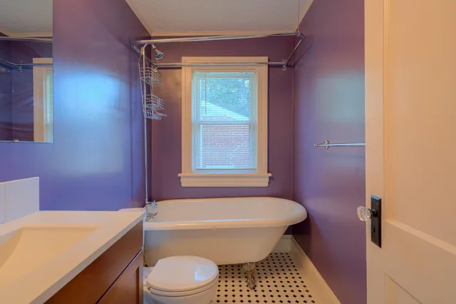 $1,995 | 2502 Alberta Avenue Southwest, Roanoke, VA 24015