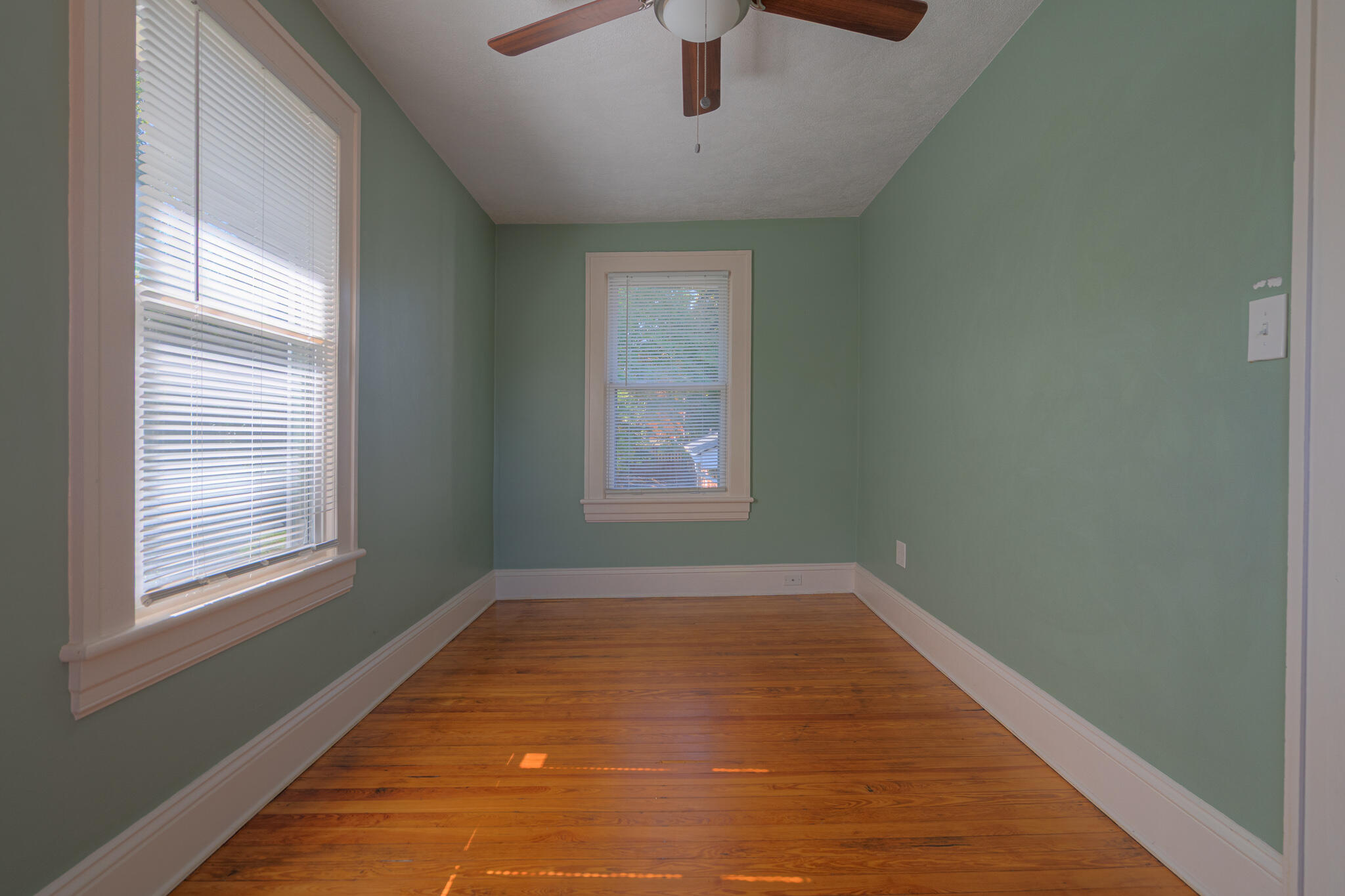 2502 Alberta Avenue Southwest Roanoke, VA 24015 - Photo 46 of 53 2502_Alberta_Web-46