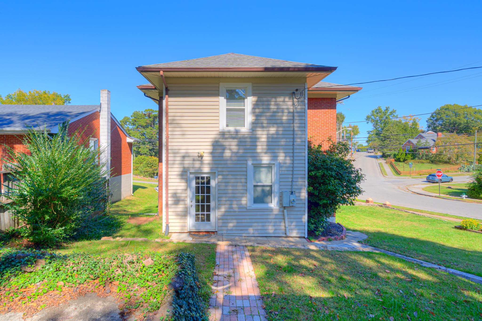 2502 Alberta Avenue Southwest Roanoke, VA 24015 - Photo 9 of 53 2502_Alberta_Web-9