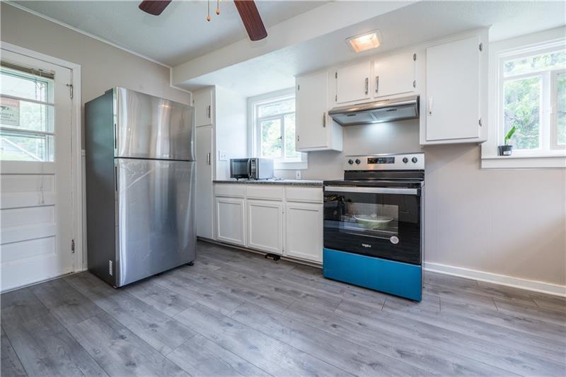 2592 Douglas Run Road Elizabeth, PA 15037 - Photo 13 of 34