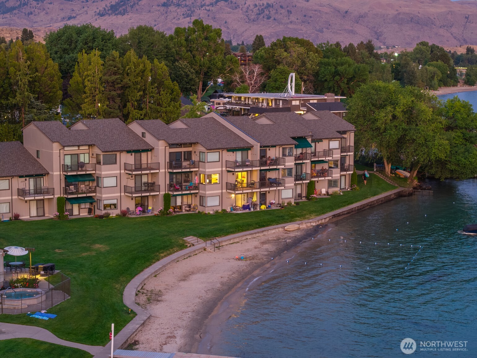 104 Spader Bay Road, Unit 44 Chelan, WA 98816 - Photo 7 of 40