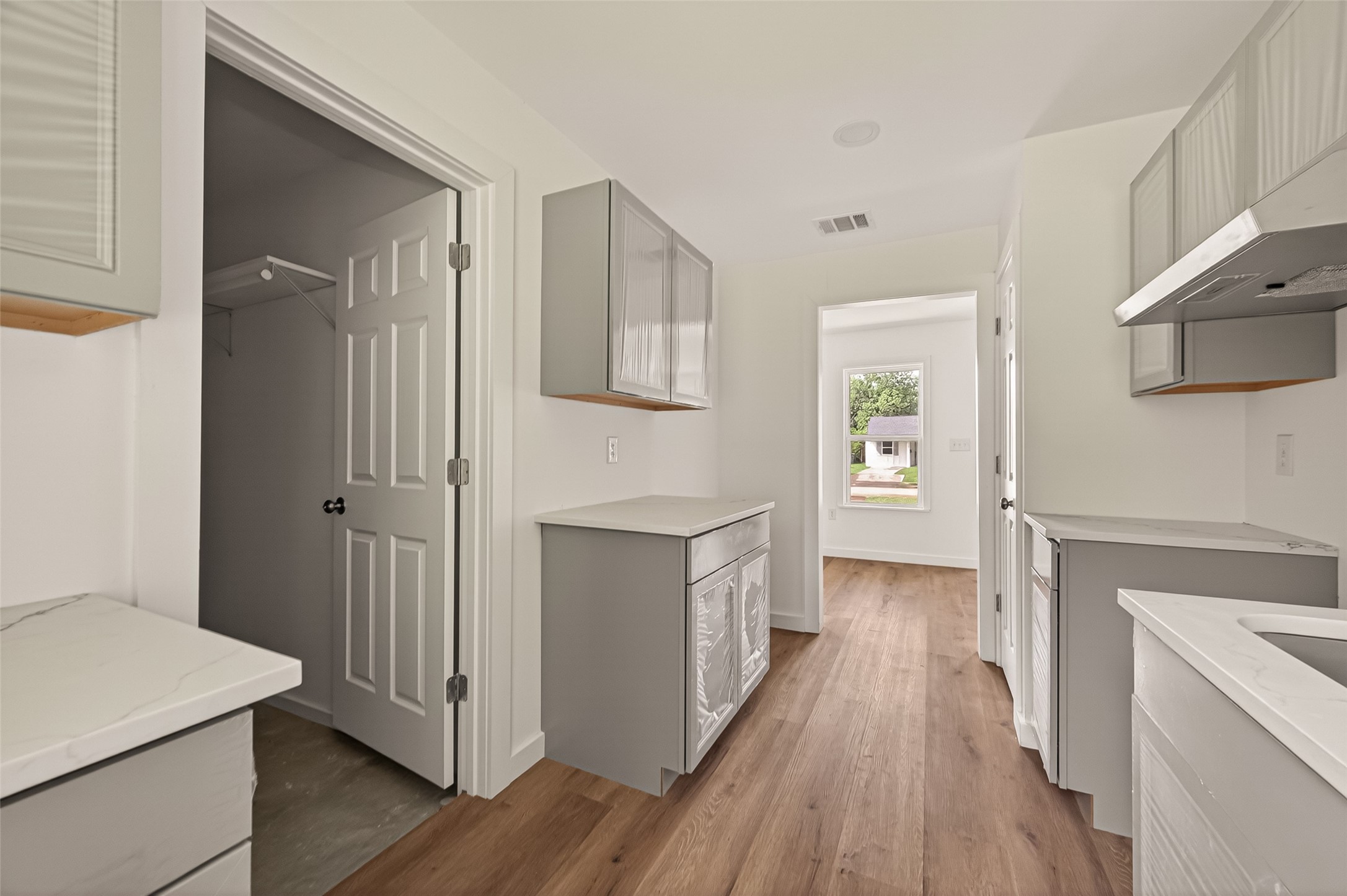 3922 Alsace Street Houston, TX 77021 - Photo 12 of 31