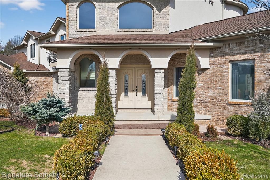 7455 Groveland Road Holly, MI 48442 - Photo 3 of 49 Gallery Image 3