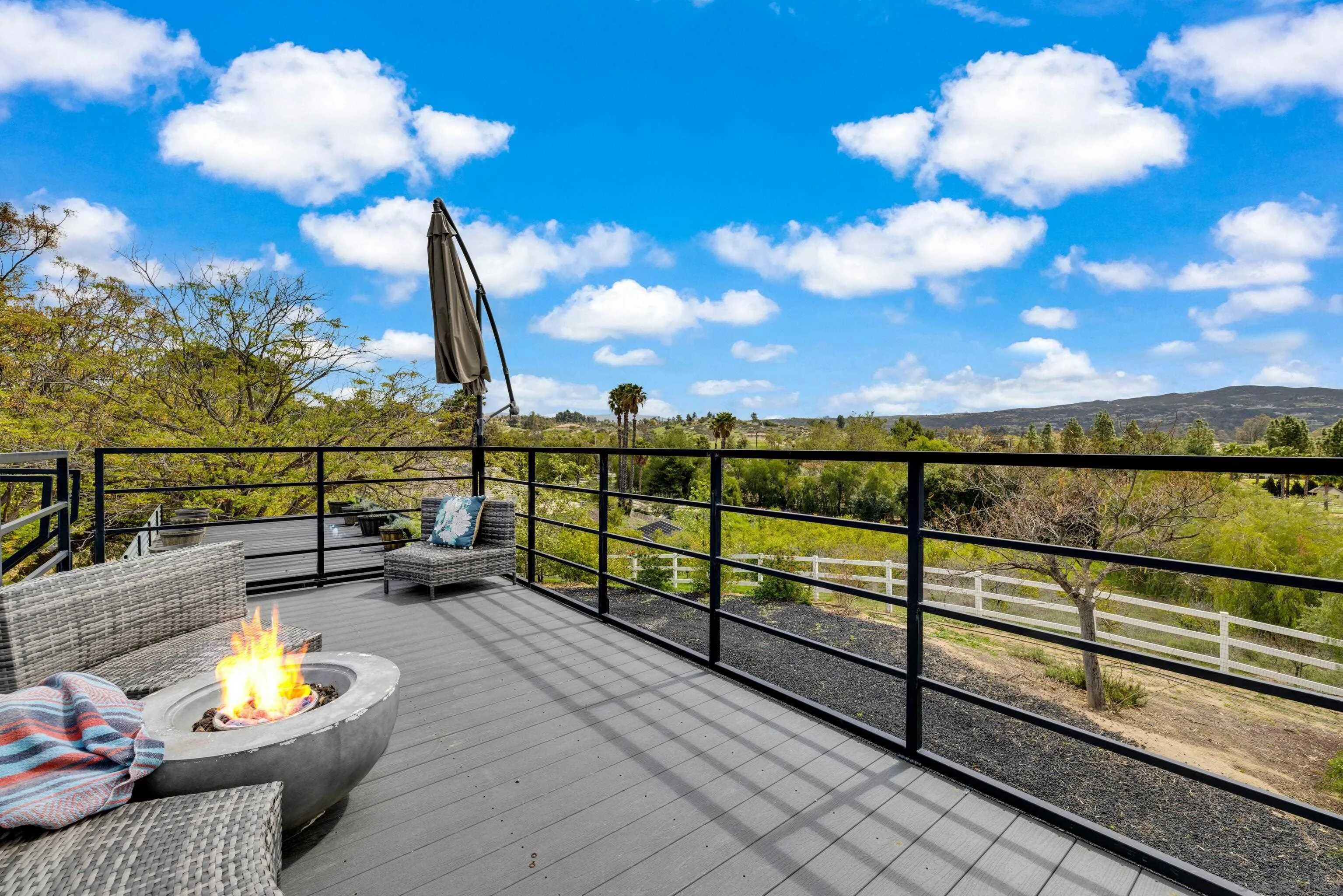37389 Ave Chapala Temecula, CA 92592 - Photo 58 of 68 a view of a terrace with outdoor seating