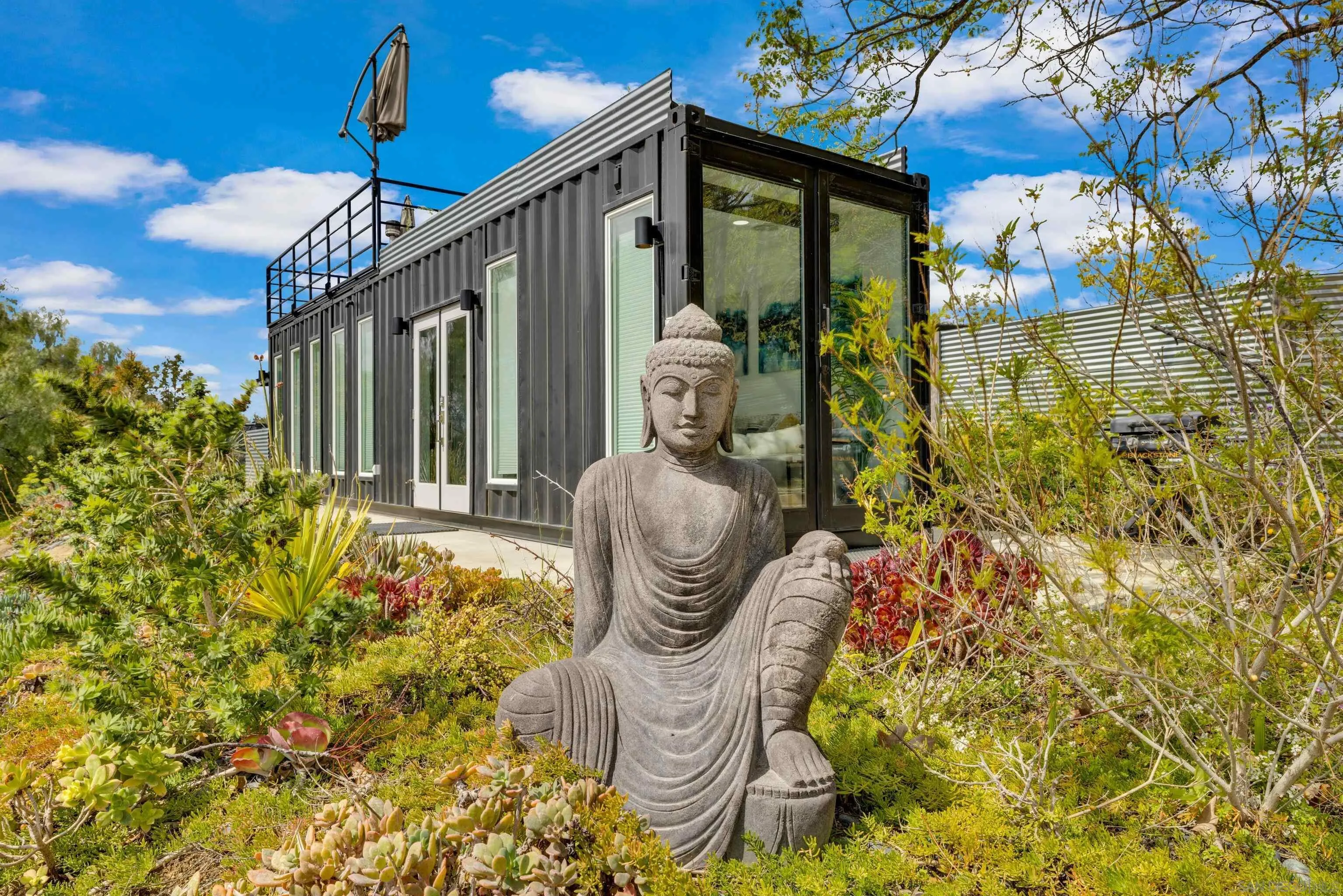 37389 Ave Chapala Temecula, CA 92592 - Photo 59 of 68 a front view of a house having yard