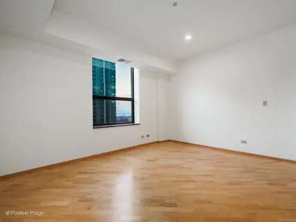 $799,900 | 910 South Michigan Avenue, Unit 1811, Chicago, IL 60605