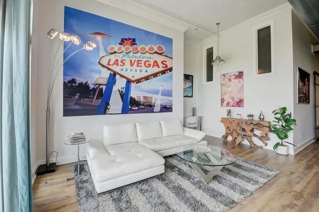 $5,000 | 185 Northeast 4th Avenue, Unit 210, Delray Beach, FL 33483