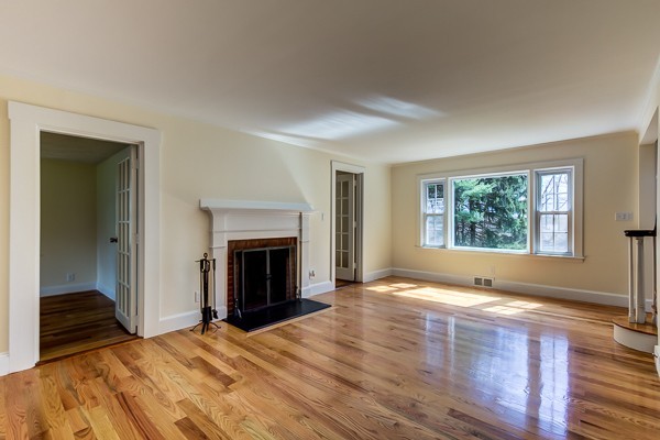 20 Maple Street Sherborn, MA 01770 - Photo 12 of 27 Gallery Image 12