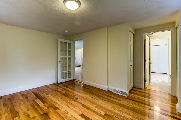 20 Maple Street Sherborn, MA 01770 - Photo 18 of 27 Gallery Image 18