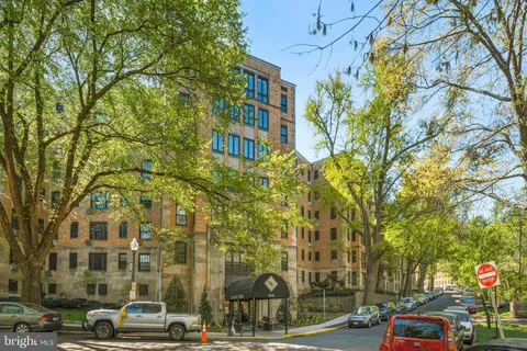 a building view with sitting space